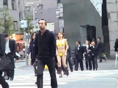 過激衣装露出３