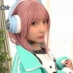 着衣性交！オジサンに没頭する発情コスプレイヤー13サンプル１９